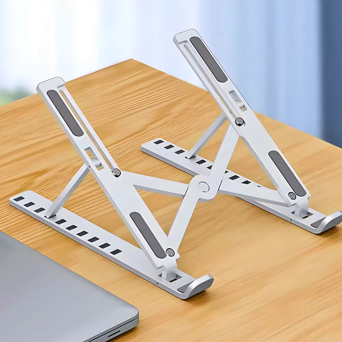 Suporte Dobrável e Ajustável para Notebook